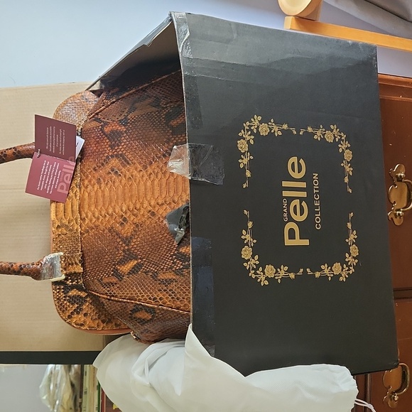 Grand Pelle Genuine Indonesian Python Satchel w/ Crossbody Strap, Natural Brown - Picture 14 of 14